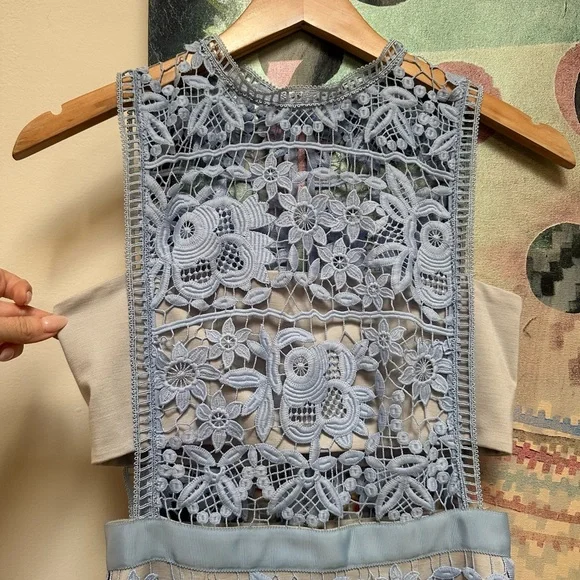 Self portrait periwinkle blue lace cutout dress with grey lining size 2 - Picture 12 of 14